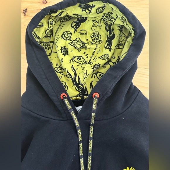 Men’s Timberland SpongeBob SquarePants Collab 90’s Babies 20th Anniversary Top - Picture 8 of 13